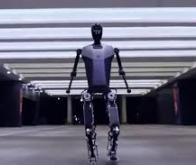 Chine : un robot humanoïde travaille pour la première fois sur des infrastructures de réseau ...