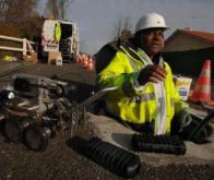 Landes : un robot plonge dans les égouts pour installer la fibre optique 