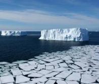 Les glaces polaires fondent à vitesse accélérée