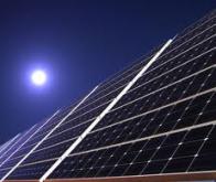 Photovoltaïque : un revêtement autonettoyant innovant maintient intacte la surface des panneaux