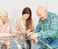 Stimuler le cerveau par le jeu pour préserver sa réserve cognitive