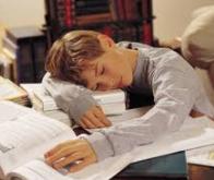 Trop dormir pourrait accroître les risques d'AVC...