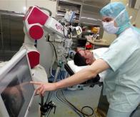 Un nouveau robot chirurgien à Strasbourg pour opérer le cerveau