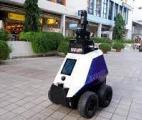 À Singapour, des robots-policiers commencent à patrouiller dans les rues