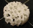 Des chercheurs ont créé une encre dédiée à l'impression 3D de tissus osseux in situ