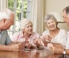 Etre sociable retarderait les risques de démence de 5 ans...