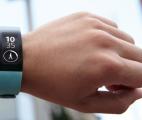 Google prépare un bracelet de télésanté polyvalent