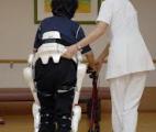 Japon : le robot HAL au service des personnes à mobilité réduite