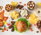 Les aliments ultra-transformés augmentent les risques de déclin cognitif et d'AVC