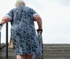 Maladie d'Alzheimer : ce que votre façon de marcher révèle sur votre santé