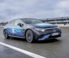 Mercedes présente une nouvelle batterie solide qui promet 1 000 km d'autonomie...