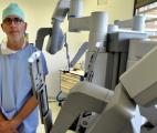 Première mondiale à Toulouse : pour traiter son cancer, les chirurgiens extraient son rein avant de le retransplanter avec un ...