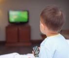 Trop regarder la télévision pendant l’enfance  augmente le risque global d’addiction
