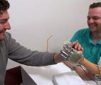 Un implant bionique permet à un amputé de retrouver le sens du toucher !