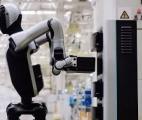 Un robot chinois qui change sa batterie tout seul