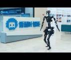 Un robot humanoïde qui résiste à toutes formes d'agressions